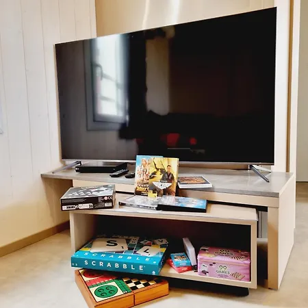 Apartment Etxean, De 1 A 6 Personnes Avec Barbecue, Parking Et Piscine Hasparren