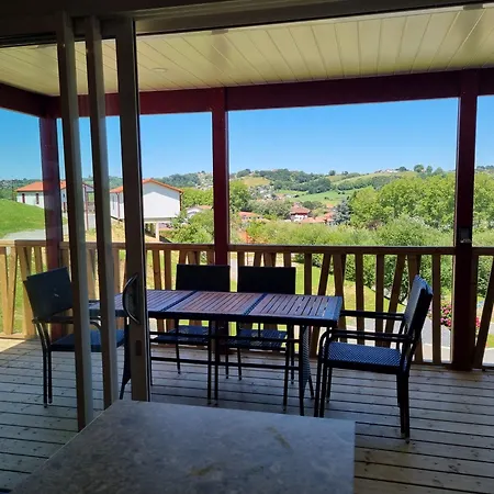 Etxean, De 1 A 6 Personnes Avec Barbecue, Parking Et Piscine Apartment
