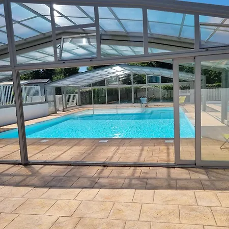 Etxean, De 1 A 6 Personnes Avec Barbecue, Parking Et Piscine Apartment Hasparren